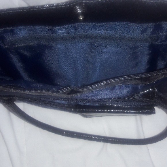 Exotic Trim Navy Blue Avon NWOT - Picture 5 of 8